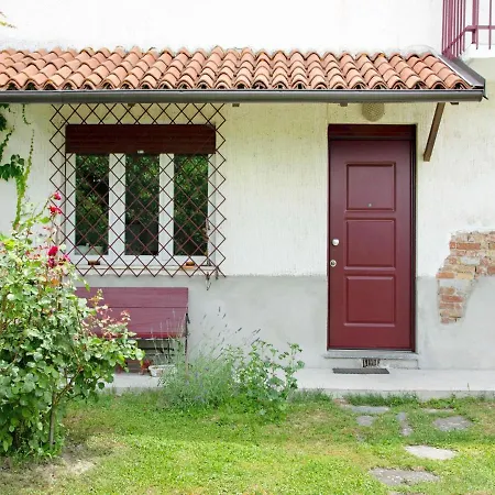Ferienhaus In Astigiana Hills With Wine & Views