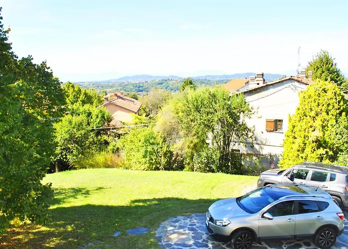 In Astigiana Hills With Wine & Views