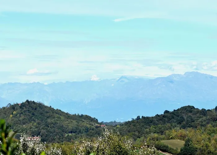 In Astigiana Hills With Wine & Views *