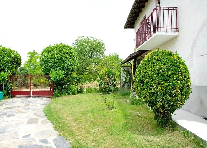 Ferienhaus In Astigiana Hills With Wine & Views